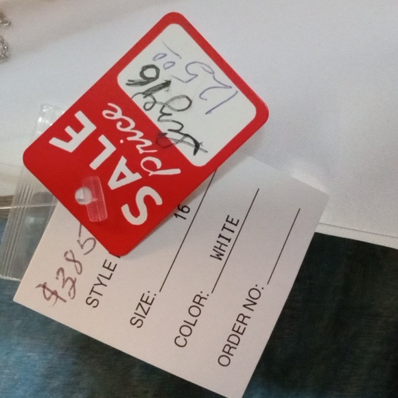 White silver strap / strapless bustled wedding gown new with tags - Picture 7 of 7